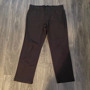 Banana Republic - Men’s Slim Fit Athletic Chino Pants in Dark Grey - Size 33x30
